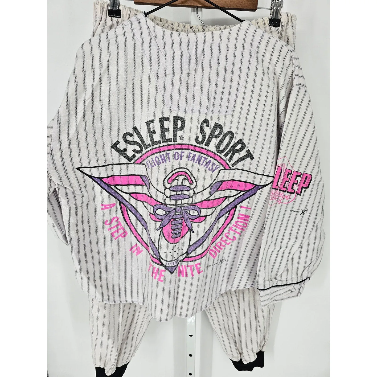 Esleep Pajamas Sz M Vintage Flight of Fantasy Movie Pink White Long Sleeve