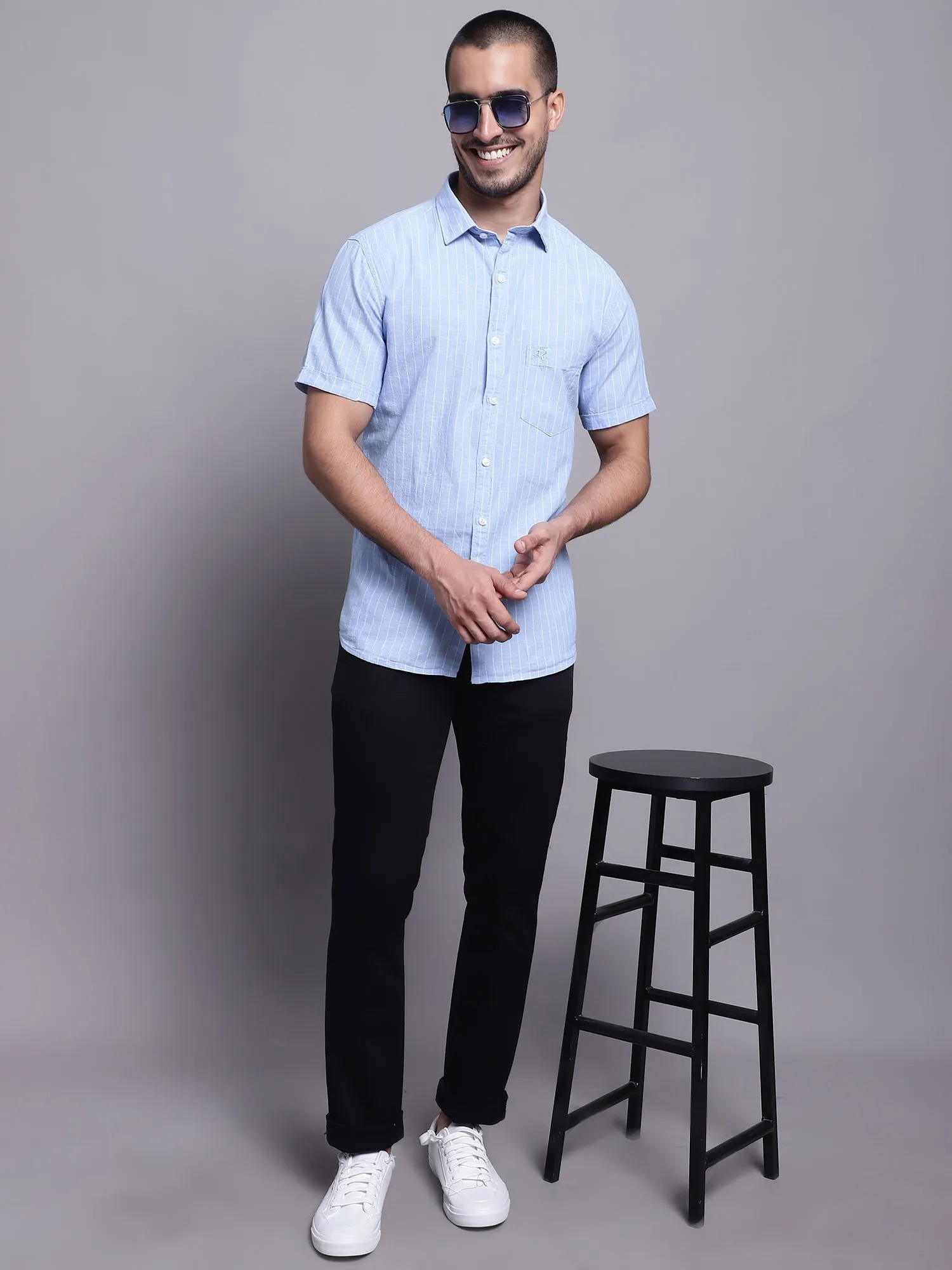 Men's Light Blue Casual Thin Stripe Half Sleeve Shirt